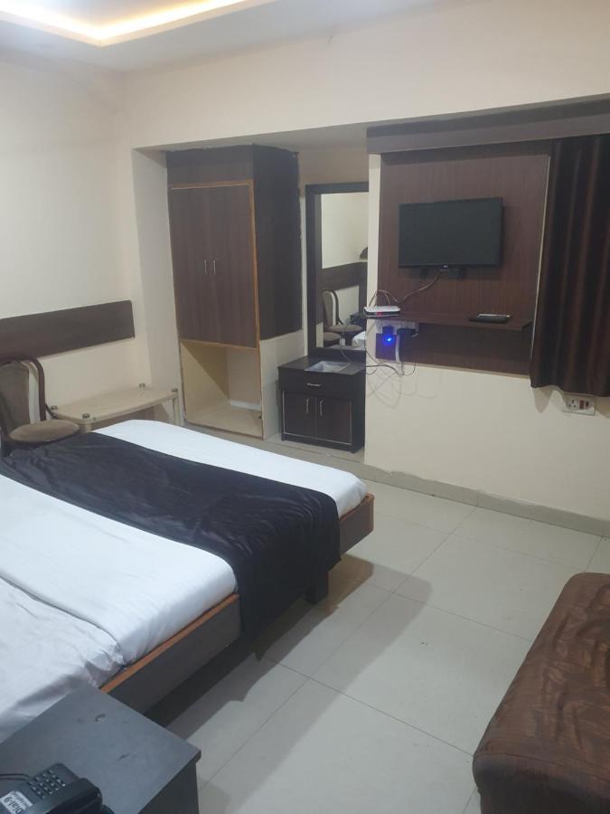Hotel Anmol Ambikāpur Exterior foto