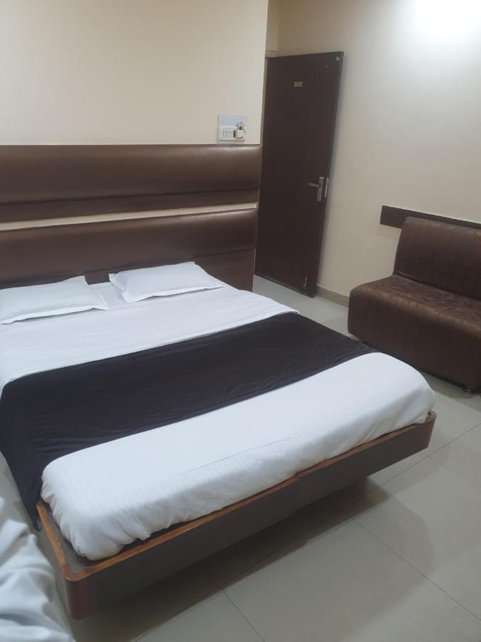 Hotel Anmol Ambikāpur Exterior foto