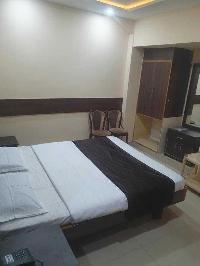 Hotel Anmol Ambikāpur Exterior foto